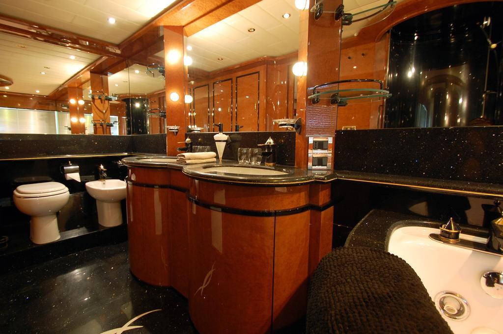Hotel na wodzie Leigh Yacht Barcelona